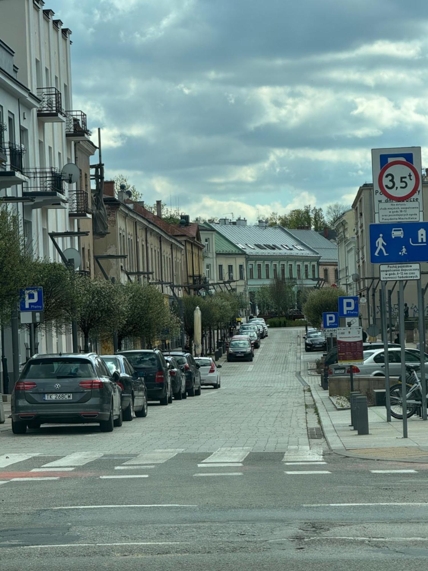 Smart Central Stay 2, Rynek, Sienkiewicza 24-Hour Check-In Zameldowanie Calodobowe Кельце Екстер'єр фото